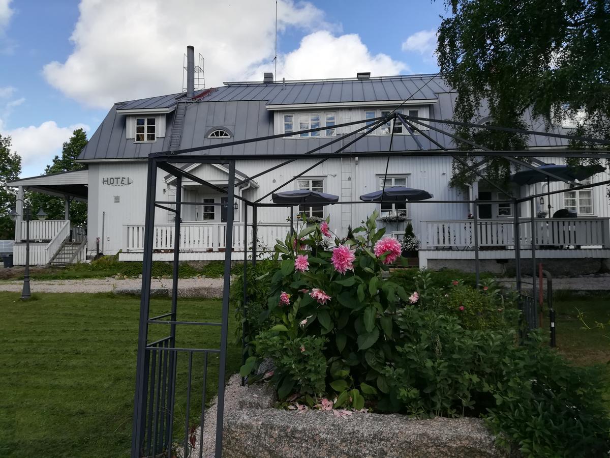 Hotelli Huiskankorpi Boutique Hotel Nivala Exterior foto